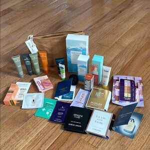 24 piece beauty bundle and bag